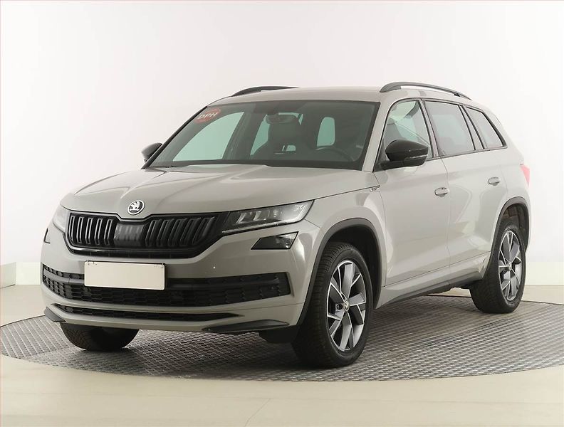 Škoda Kodiaq (2021) Sportline 1.5 TSI, digi klima - fotka 2 z 30