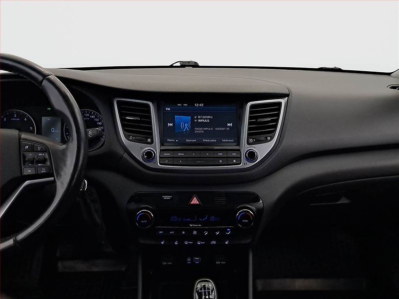 Hyundai Tucson (2017) 1.7 CRDi, Serv.kniha, Navi - fotka 12 z 20