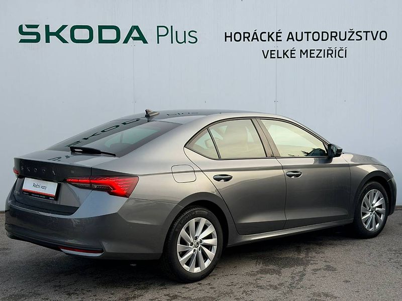 Škoda Octavia Selection 1,5 TSI 110 kW 6° MP - fotka 2 z 35