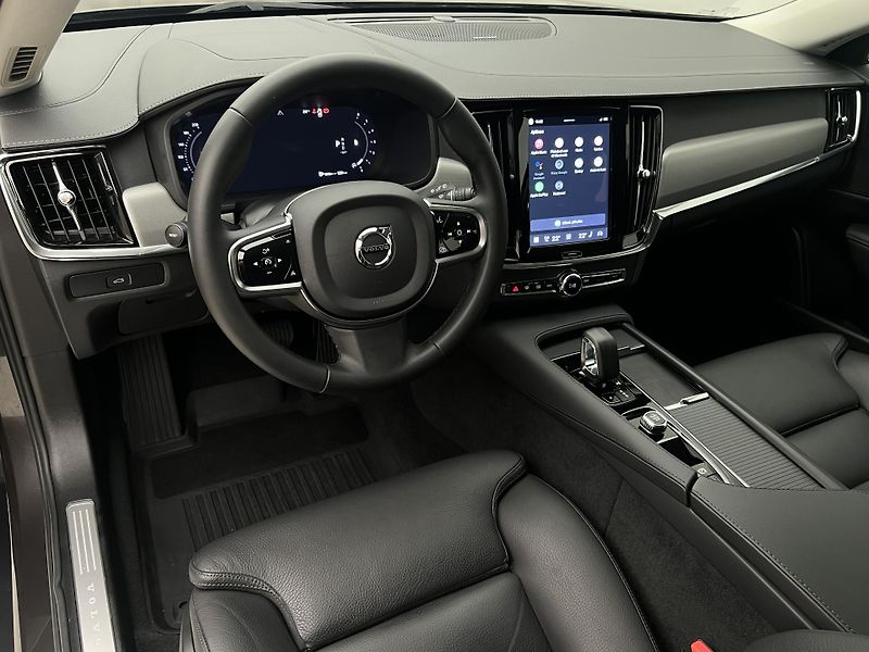 Volvo V90 CC B4 AWD BRIGHT PLUS AUT CZ - fotka 4 z 45
