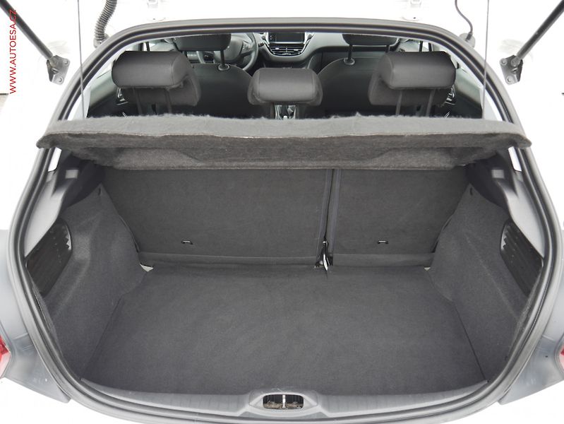 Peugeot 208 (2015) 1.2 PT, ČR, AC, tempo - fotka 7 z 19