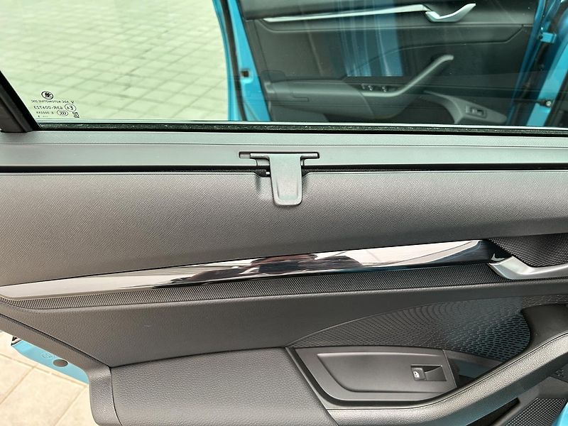 Škoda Octavia 1.5 TSI SportLine - fotka 9 z 30