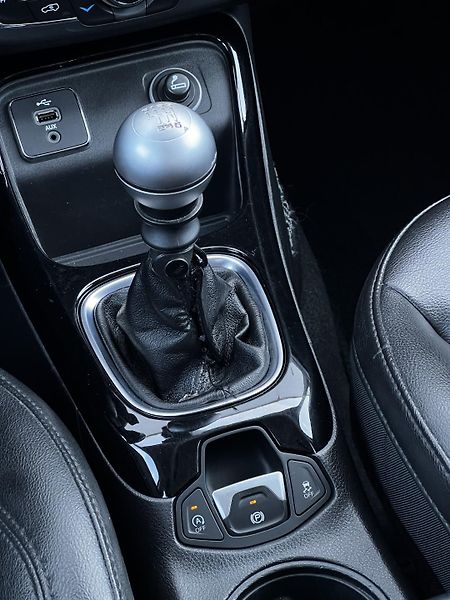 Jeep Compass 1.4 MultiAir Night Eagle TZ - fotka 11 z 18