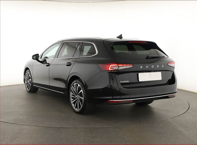 Škoda Superb (2025) 2.0 TSI - fotka 4 z 20