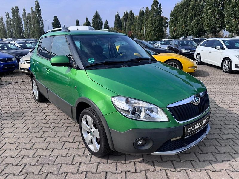 Škoda Fabia (2012) SCOUT 1,2 TSI 63 KW 2. MAJ - fotka 7 z 50