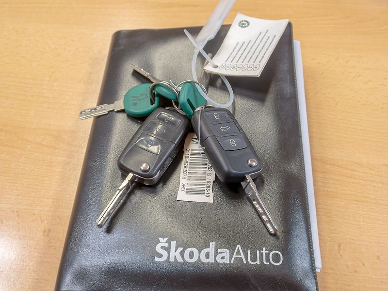 Škoda Octavia (2007) ČR 2.0TDI 103KW 2x KOLA– SCOUT - fotka 44 z 44