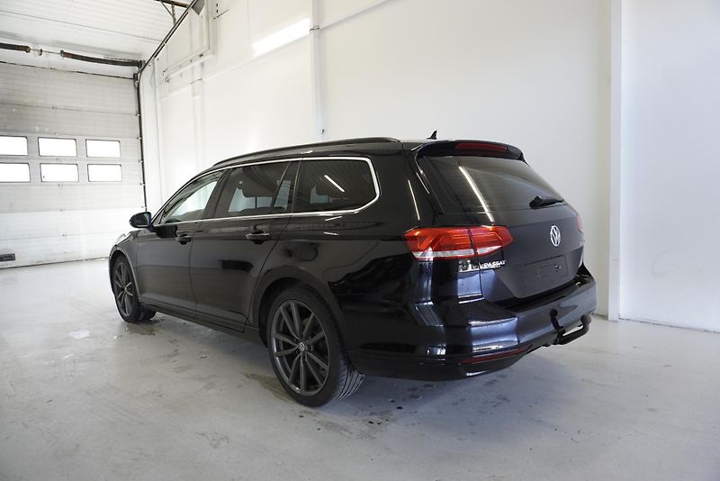 Volkswagen Passat 2.0TDi HIGHLINE DSG - fotka 7 z 42