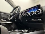 Mercedes-Benz GLA 250e s hybridní technologií EQ - náhled 16