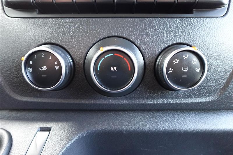 Renault Master 2,3 DCI  SKŘÍŇ CHLAĎÁK KLIMA - fotka 25 z 28