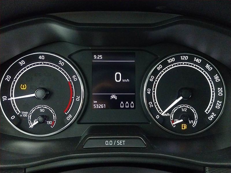 Škoda Scala (2022) Ambition 1.0 TSI, ČR,1.maj - fotka 11 z 18