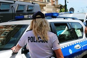 Při silniční kontrole v Polsku dbejte na pokyny policistů.