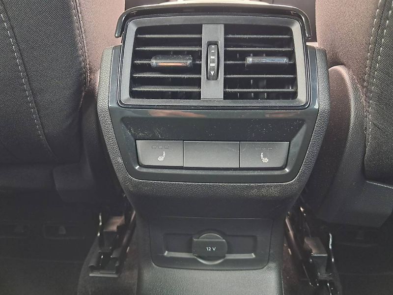 Škoda Karoq (2025) Sportline 2.0 TDI / 110 kW  DS - fotka 25 z 30