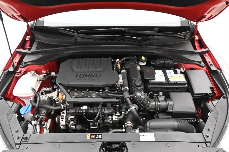 Kia XCeed 1,5 T-GDi 117 kW Exclusiv Záru - fotka 9 z 29