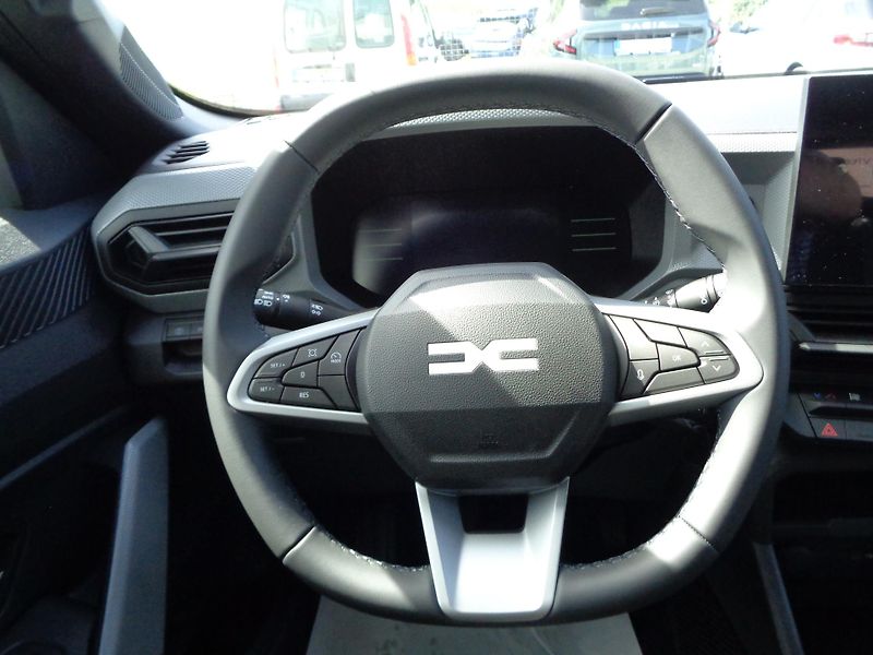 Dacia Bigster (2026) essential mild hybrid 140    - fotka 16 z 19