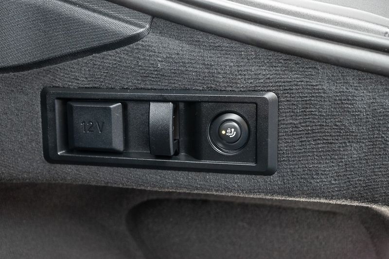 BMW Řada 4 420d xD ///M*ZÁRUKA*TAŽNÉ*ČR 1 - fotka 48 z 51