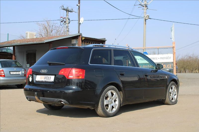 Audi A4 3,0 TDi  4x4,AUTOMAT,XENONY - fotka 5 z 29
