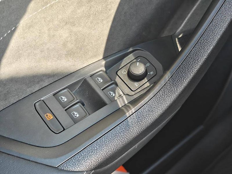Škoda Kodiaq Sportline DSG 4x4 2,0TDI - fotka 25 z 28