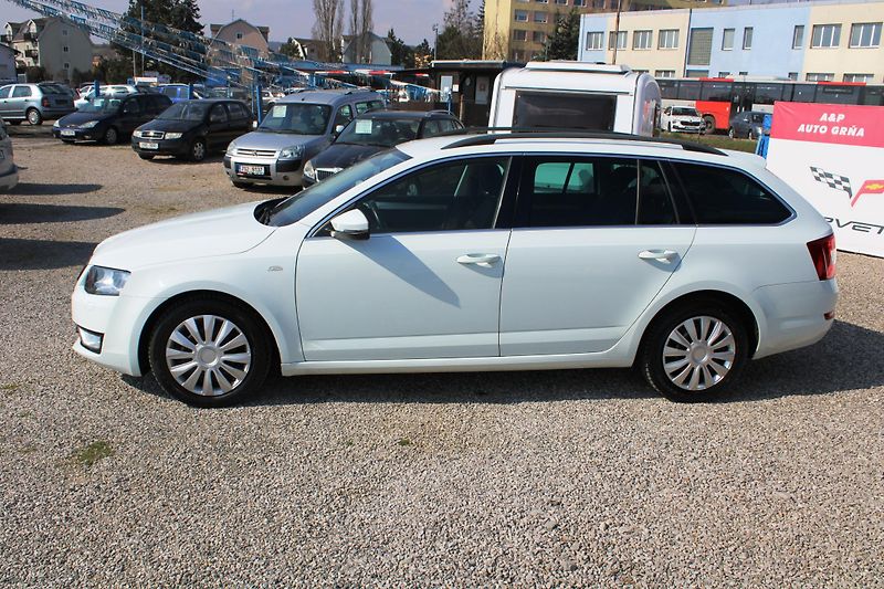 Škoda Octavia (2015) 1,6TDI XENONY TEMPOMAT ALU DSG - fotka 4 z 21