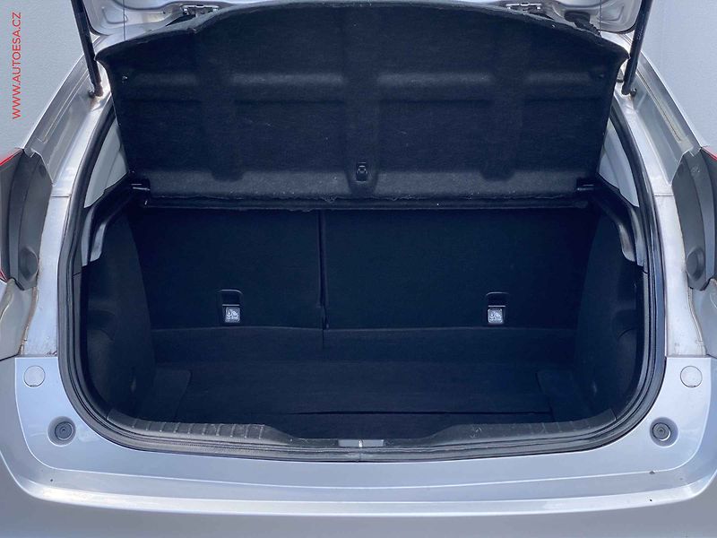 Honda Civic (2014) 1.4CVVT, Comfort - fotka 7 z 17