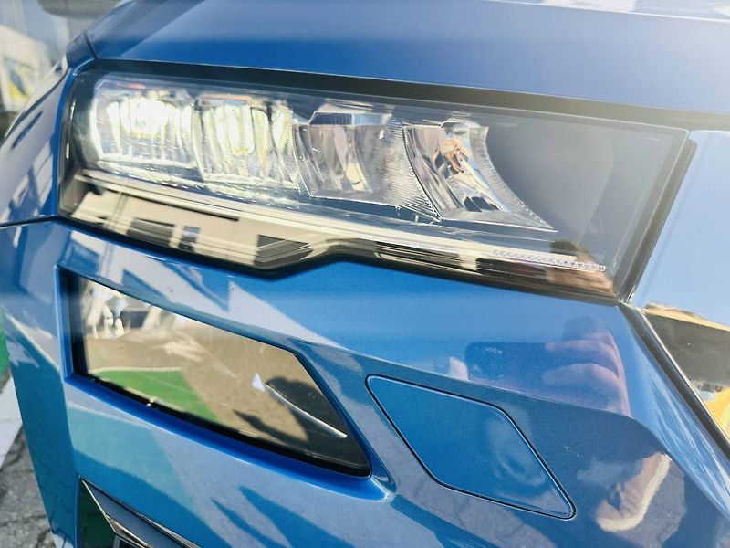 Škoda Karoq Top Selection 1,5TSI 110kW DSG - fotka 29 z 32