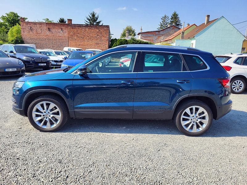 Škoda Karoq 2.0 TDi 110kW DSG 4x4 STYLE+ - fotka 2 z 49