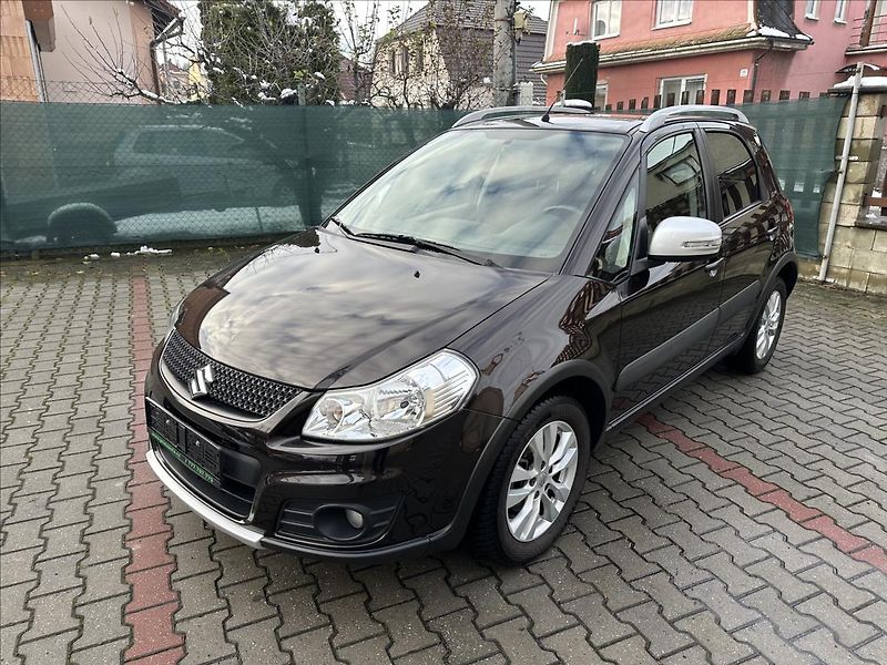Suzuki SX4 1,6 1.majitel ! - fotka 9 z 21