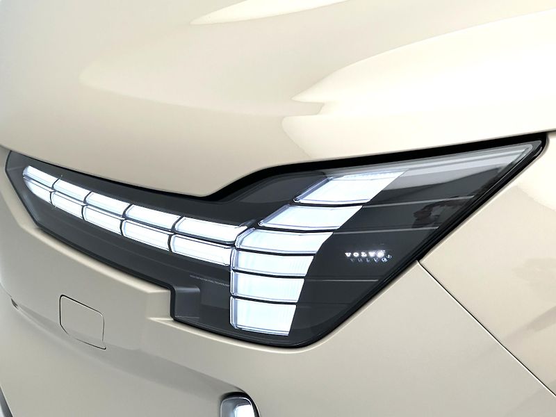 Volvo EX90 (2024) PURE ELECTRIC TWIN ULTRA 7míst - fotka 17 z 46