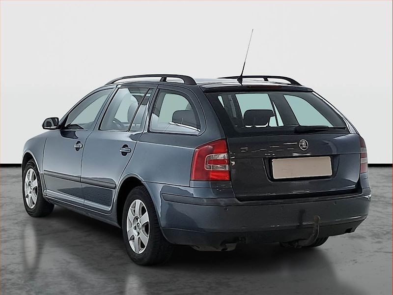 Škoda Octavia (2005) 1.6, po STK, Tažné, udržované - fotka 4 z 13