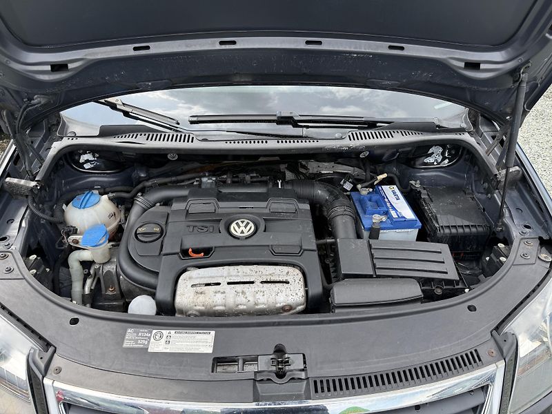 Volkswagen Touran 1.4 TSI DSG CROSS - fotka 13 z 13