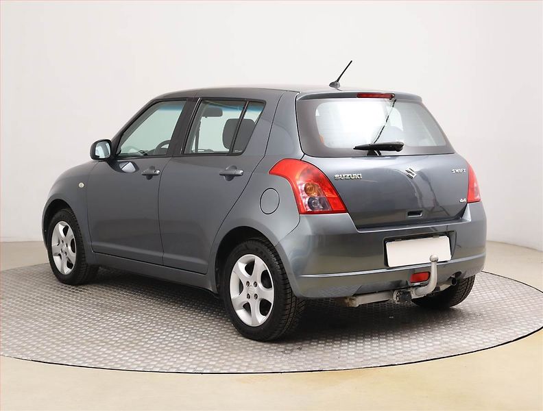 Suzuki Swift (2008) 1.3 i, 4X4, Serv.kniha, Tažné - fotka 4 z 19