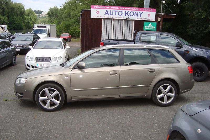 Audi A4 Avant (2006) 2.0 TDi, AUT - fotka 4 z 43