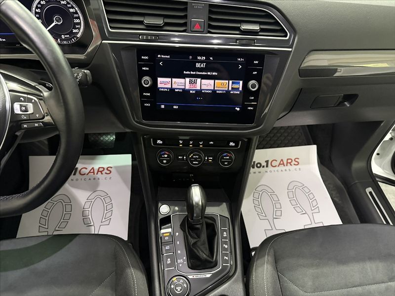Volkswagen Tiguan 2,0   TDI 140KW HIGHLINE LED - fotka 22 z 38