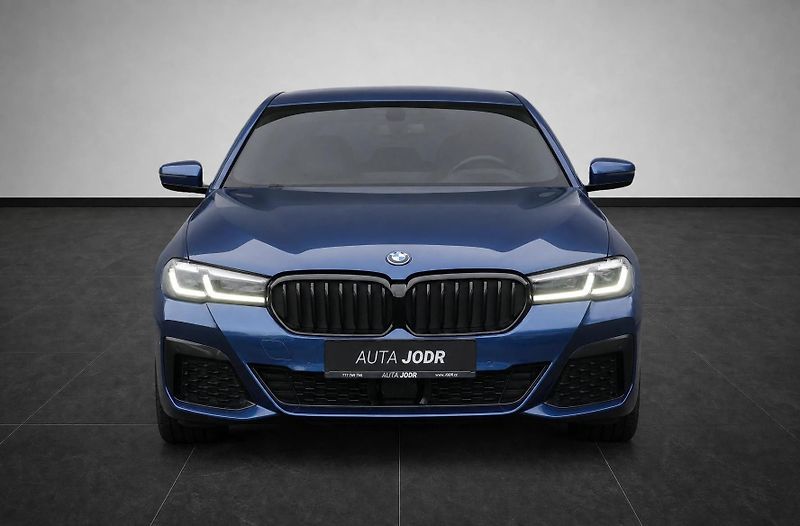 BMW Řada 5 545e xDríve, ČR, Ventilace - fotka 8 z 31