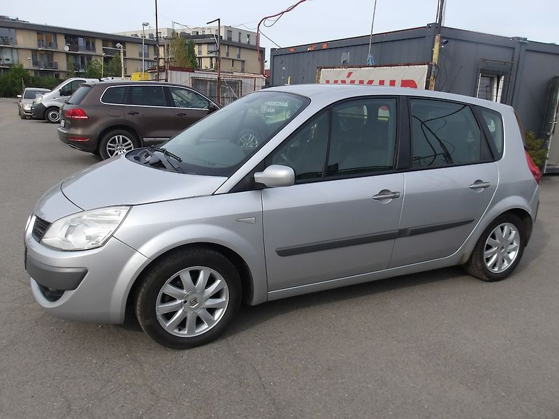Renault Scénic 1,5DCi PĚKNÝ ! - fotka 2 z 26