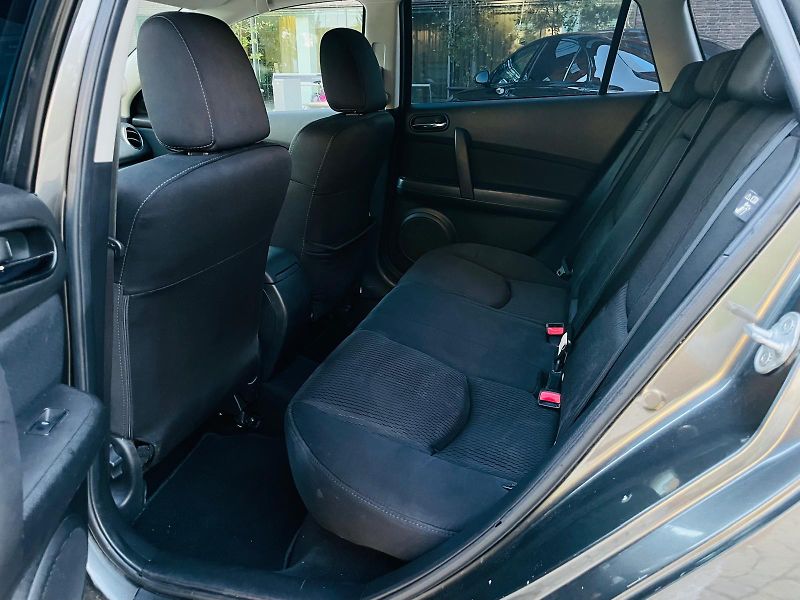 Mazda 6 2.0i MAN 1MAJITEL VÝHŘEV TAŽNÉ - fotka 31 z 41