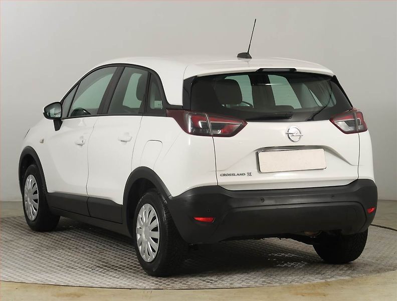 Opel Crossland X (2021) Enjoy 1.2, ČR,1.maj - fotka 4 z 19