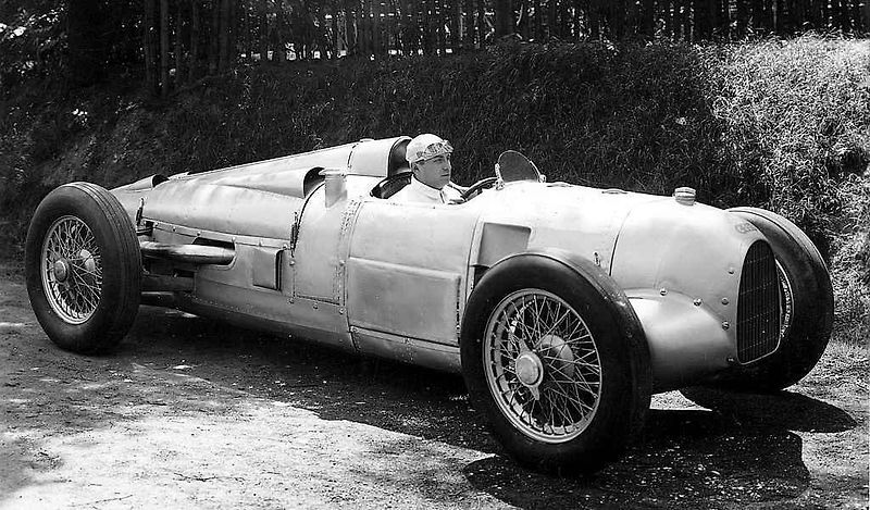 Ferdinand Porsche se narodil 3. září 1875 ve Vratislavicích u Liberce