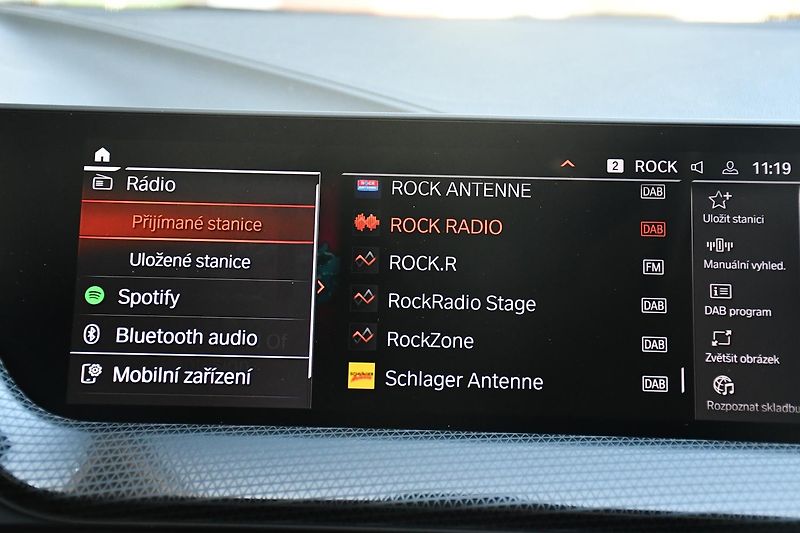 BMW Řada 2 218d NAVI KAMERA 1.M ČR - fotka 29 z 41