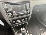 Škoda Rapid (2017) Spaceback 1.4Tdi AUT - náhled 17