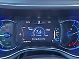 Chrysler Pacifica (2018) 3,6L Hybrid, krásný stav  - náhled 22