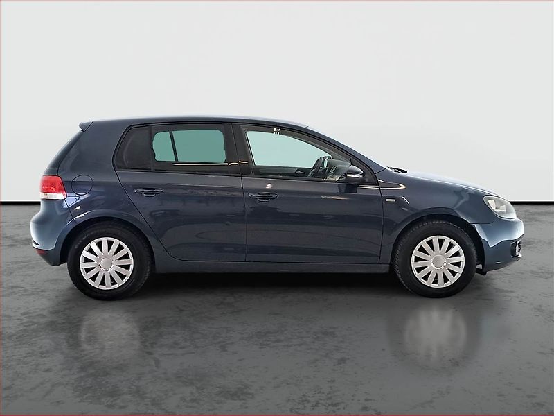 Volkswagen Golf (2012) 1.2 TSI, Park. senzory - fotka 6 z 20