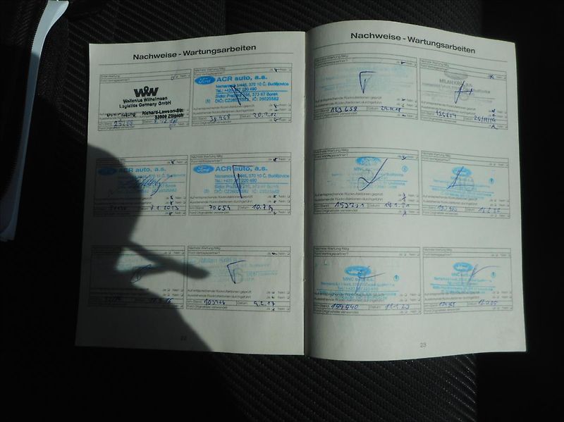 Ford S-MAX 2,2 TDCi Titanium - fotka 25 z 26