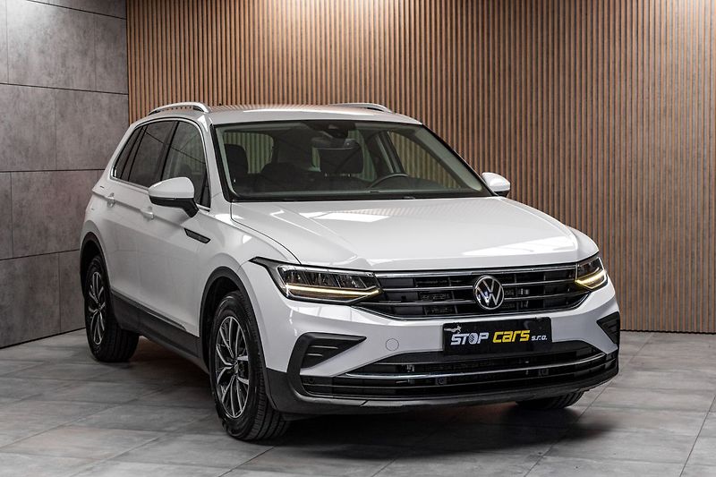 Volkswagen Tiguan 2.0TDI ACC*LED*VIRTUAL*DPH* - fotka 3 z 41