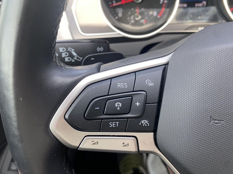 Volkswagen Passat 2.0TSI140kW-1xMAJ.-LED-DSG-ACC - fotka 21 z 49