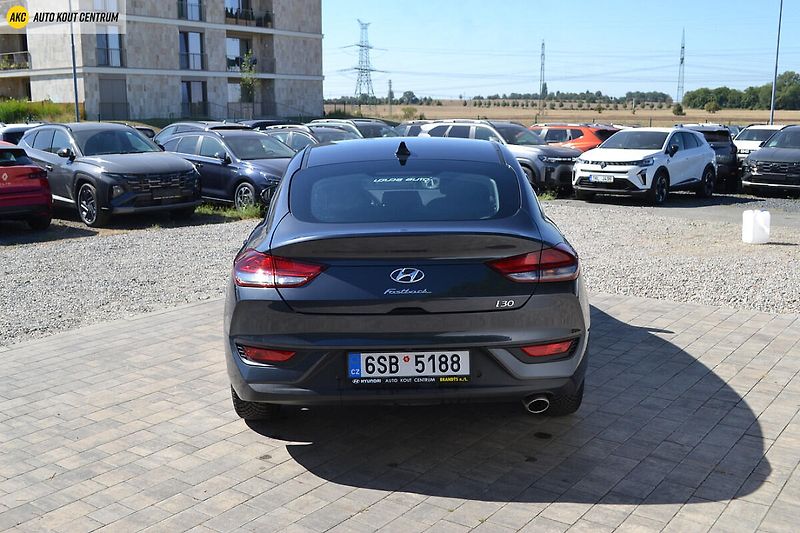 Hyundai i30 FB 1.0T-GDI COMFORT ALU16 - fotka 4 z 54