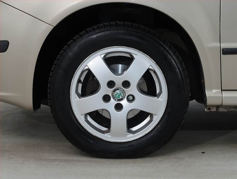 Škoda Yeti (2015) Ambition Plus 2.0 TDI - fotka 14 z 18