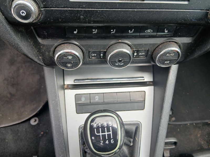 Škoda Octavia 3, 1.2 TSI, plně pojízdné  - fotka 20 z 27