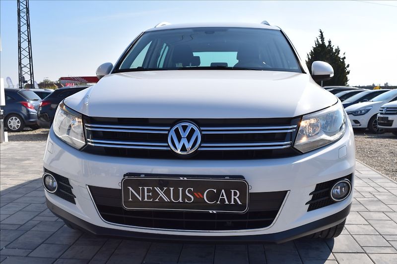 Volkswagen Tiguan 2,0 TDI 81KW ALU NÍZKÝ NÁJEZD - fotka 2 z 47