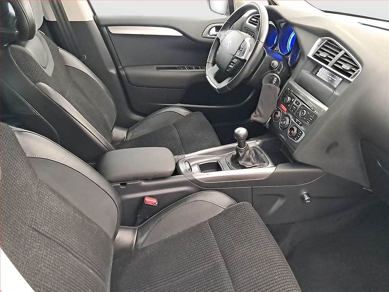Citroën C4 (2014) 1.6 VTi, Serv.kniha, Tempomat - fotka 9 z 16
