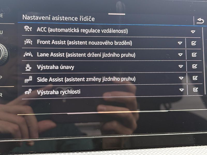 Volkswagen T-Cross 1.5 TSI 7DSG People  110 kW - fotka 17 z 30